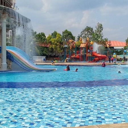 Olive Hut @ Lagoon Park Resort Melaka Exteriör bild